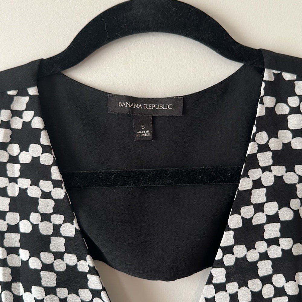 Geometric Print Tank - Picture 2 of 3
